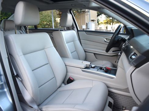 Used 2014 Mercedes-Benz E 350 Sedan image 27