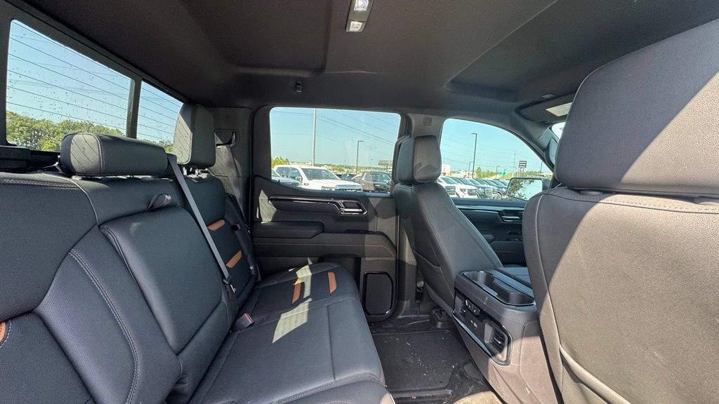 Used 2026 GMC Sierra 1500 AT4 w/ AT4 Premium Package AWD/4WD image 11