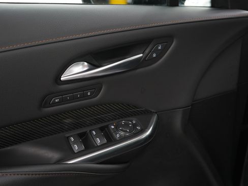 Used 2023 Cadillac XT4 Sport image 17