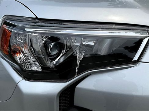 Used 2024 Toyota 4Runner SR5 Premium image 11