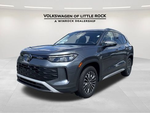 New 2025 Volkswagen Tiguan S image 1