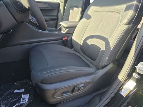 Used 2025 Jeep Grand Cherokee L Laredo w/ Luxury Tech Group I AWD/4WD image 5