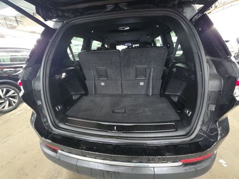 Used 2024 Jeep Grand Cherokee L Limited w/ Luxury Tech Group II image 20