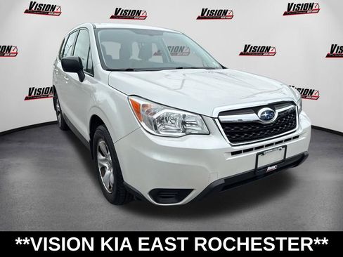Used 2015 Subaru Forester 2.5i AWD/4WD image 3