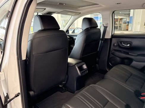 Certified 2024 Honda HR-V EX-L image 18