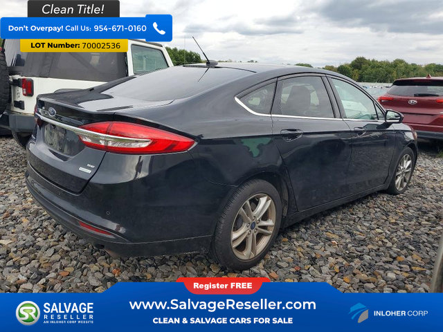 Used 2018 Ford Fusion SE w/ Fusion SE Technology Package FWD image 4