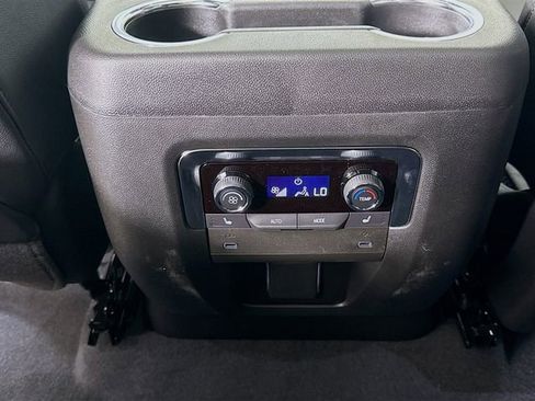 Used 2025 Chevrolet Tahoe High Country image 29