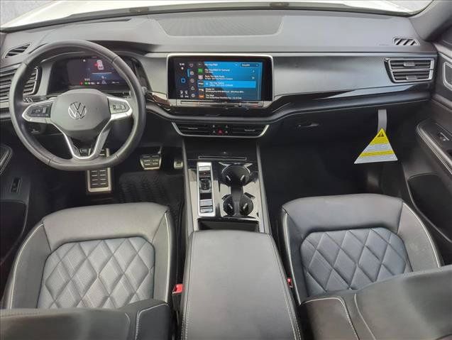 Used 2025 Volkswagen Atlas Cross Sport SEL Premium R-Line AWD/4WD image 19
