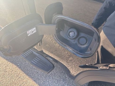 Certified 2024 GMC Sierra 1500 Elevation image 12