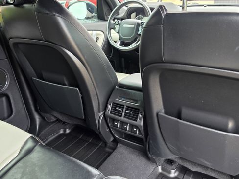 Used 2020 Land Rover Discovery Sport SE R-Dynamic image 30