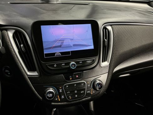 Used 2022 Chevrolet Malibu LT FWD image 20