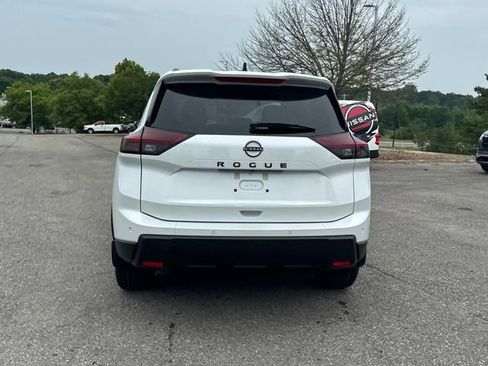 New 2026 Nissan Rogue Dark Armor FWD image 5
