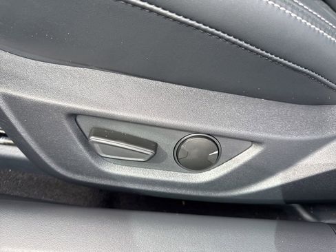 Used 2025 Ford Mustang GT Premium image 18