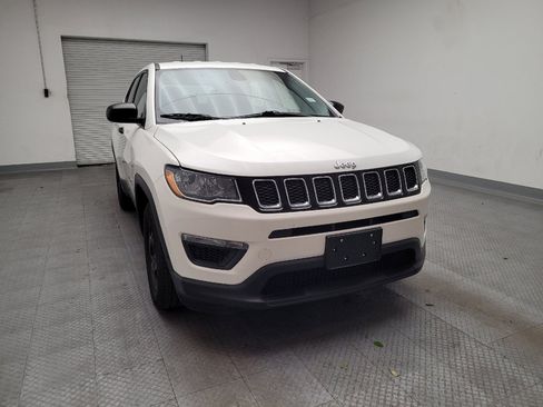 Used 2021 Jeep Compass Sport image 14