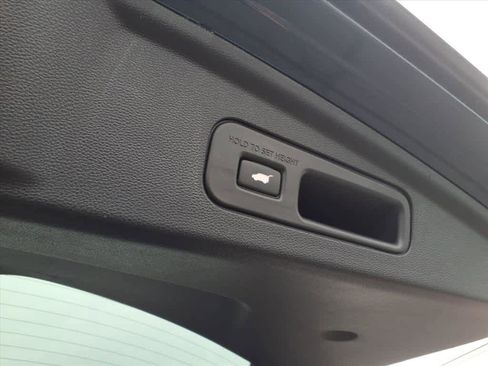 Used 2025 Acura MDX w/Advance Package image 17