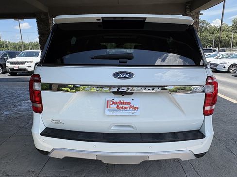 Used 2021 Ford Expedition Max XLT AWD/4WD image 7