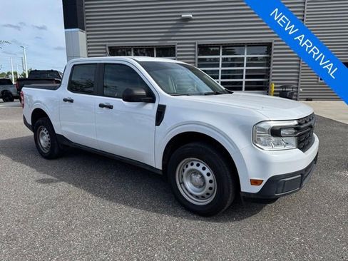 Used 2022 Ford Maverick XL image 1