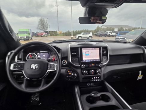 New 2026 RAM 1500 Express AWD/4WD image 2