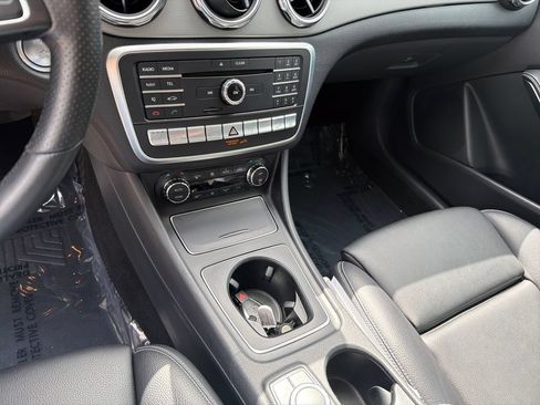 Used 2020 Mercedes-Benz GLA 250 4MATIC image 30
