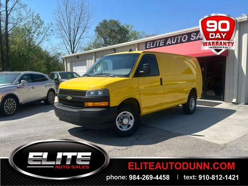 Used 2023 Chevrolet Express 2500 RWD image 1
