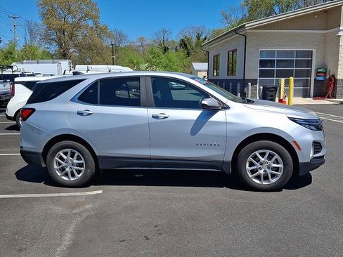 Used 2022 Chevrolet Equinox LT AWD/4WD image 8