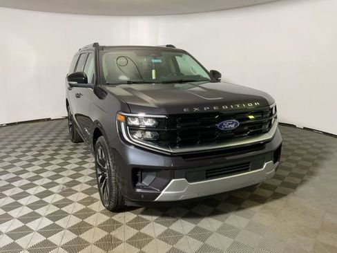New 2026 Ford Expedition Platinum AWD/4WD image 1