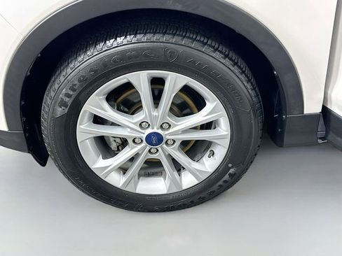 Used 2019 Ford Escape SEL image 30