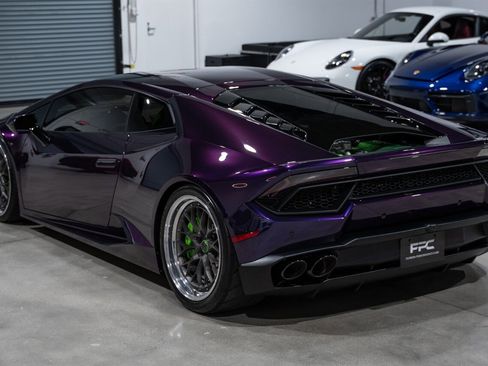 Used 2018 Lamborghini Huracan LP 580-2 RWD image 4