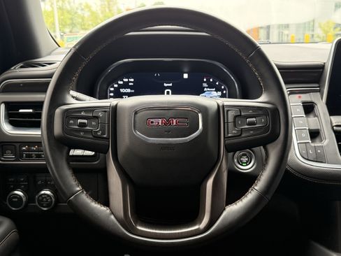 Used 2023 GMC Yukon AT4 w/ AT4 Premium Package AWD/4WD image 19