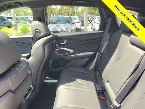 Used 2025 Acura RDX SH-AWD image 11