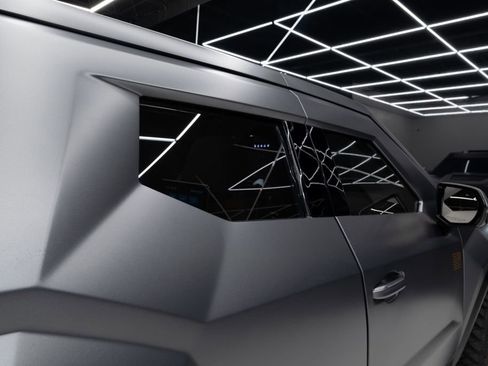 Used 2024 Cadillac Escalade Premium Luxury image 46