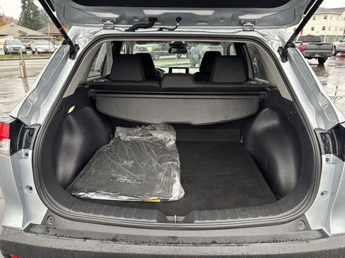Used 2023 Toyota Corolla Cross LE image 14