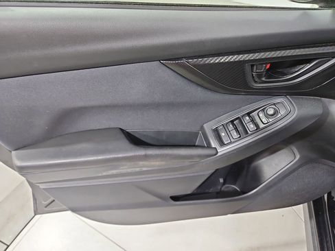 Used 2019 Subaru Crosstrek 2.0i Premium AWD/4WD image 11