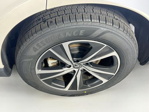 Used 2023 Lexus RX 350 Premium w/ Accessory Package AWD/4WD image 31