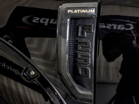 Used 2021 Ford F250 Platinum w/ FX4 Off-Road Package image 45