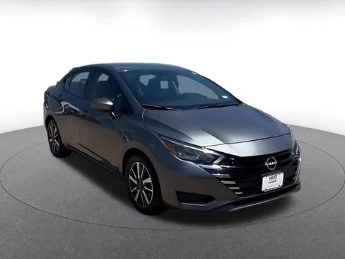Used 2025 Nissan Versa SV FWD image 3