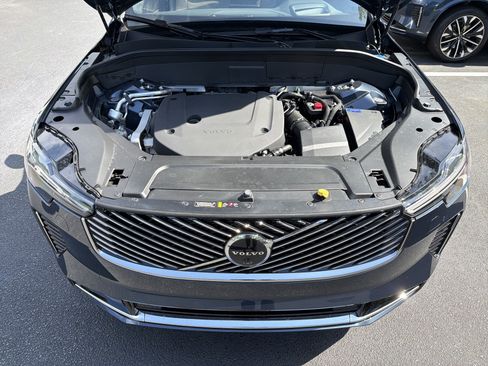 Used 2026 Volvo XC90 B6 Ultra w/ Lounge Package AWD/4WD image 36