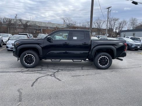 New 2025 Toyota Tacoma TRD Off-Road image 2