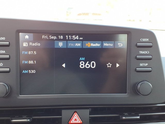 New 2026 Hyundai Elantra SEL Sport FWD image 6