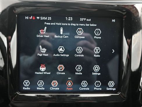 Used 2022 Jeep Cherokee Limited image 12