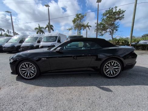 Used 2025 Ford Mustang GT Premium RWD image 8
