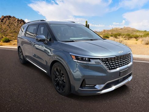 Used 2022 Kia Carnival SX Prestige FWD image 1