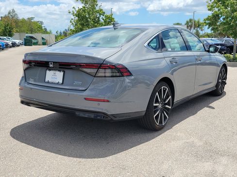 Used 2023 Honda Accord Touring image 6