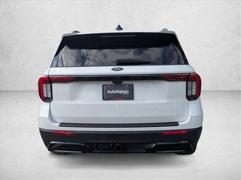 New 2026 Ford Explorer ST-Line w/ ST-Line Street Pack image 9