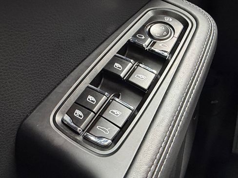 Certified 2026 Porsche Macan GTS AWD/4WD image 14