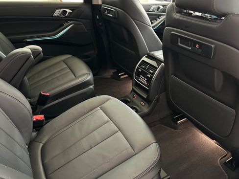 Certified 2022 BMW X7 xDrive40i w/ Premium Package AWD/4WD image 30
