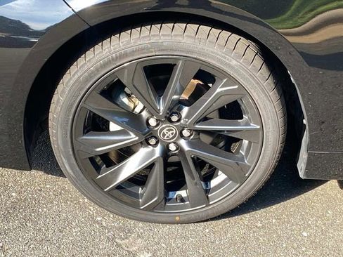 Used 2023 Toyota Corolla SE FWD image 5