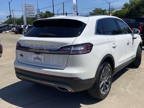 Used 2022 Lincoln Nautilus Reserve AWD/4WD image 9