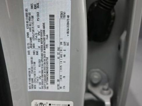 Used 2025 Ford F350 Platinum w/ FX4 Off-Road Package image 15