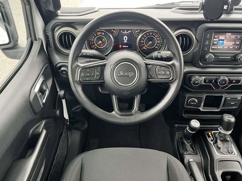 Used 2021 Jeep Wrangler Unlimited Sport image 17